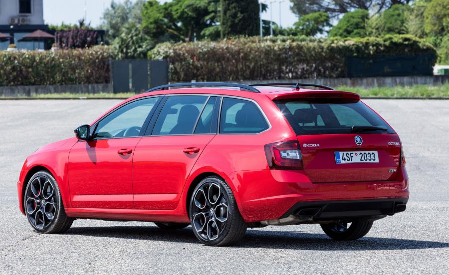  Skoda Octavia RS 245 Combi 2017 года  (WW) (фото 11 из 38)
